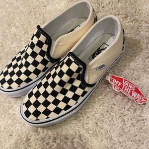 women’s checkered vans